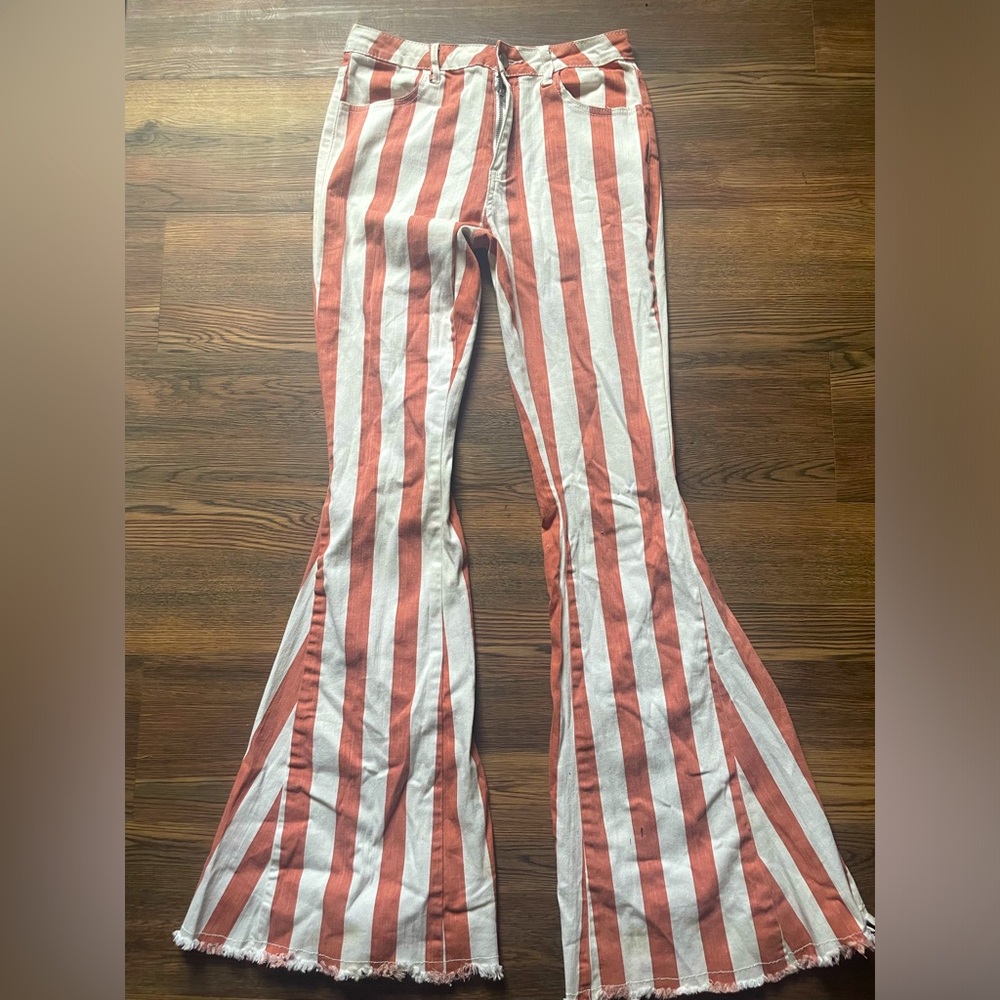Wisteria Lane Flare Jean